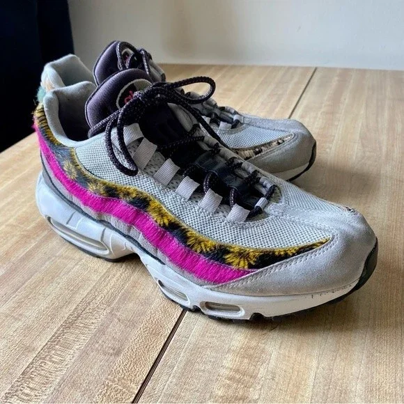 Nike | Shoes | Nike Air Max 95 Athletic Shoes Sneakers Daisy